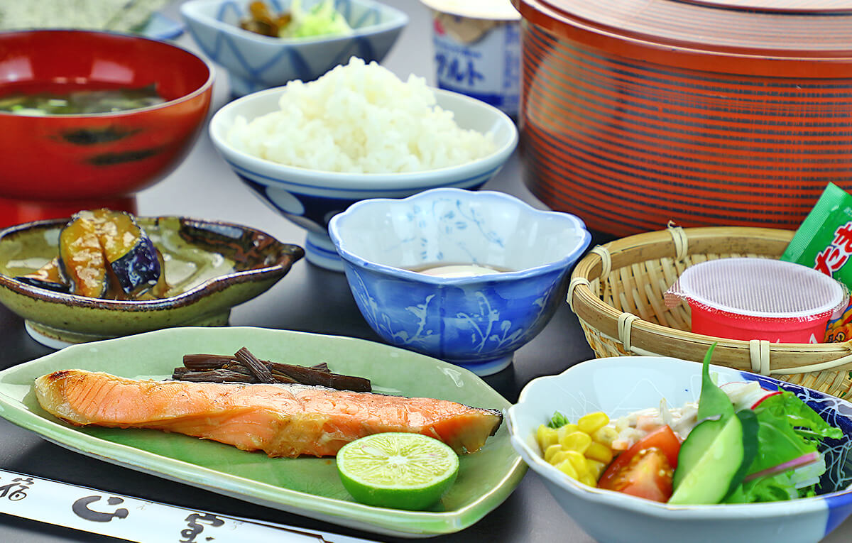 朝食